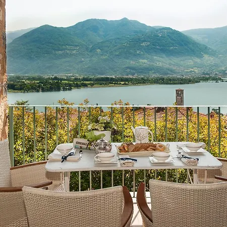 Aurea Villa *