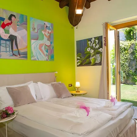 Aurea Villa *