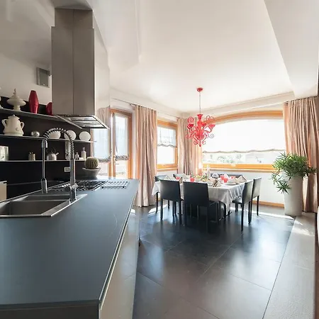Aurea Villa Lovere